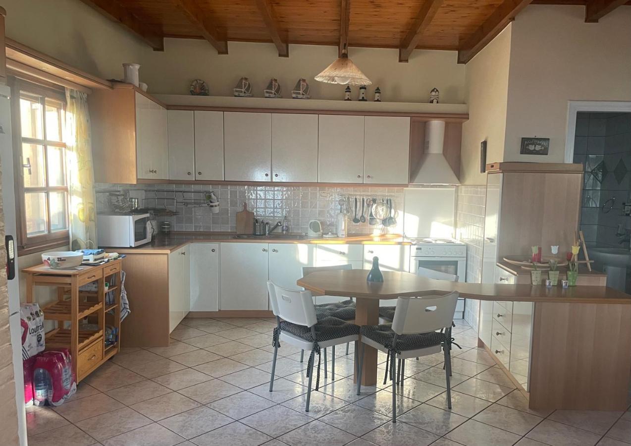 Villa Pines & Sea à Sofikón Extérieur photo